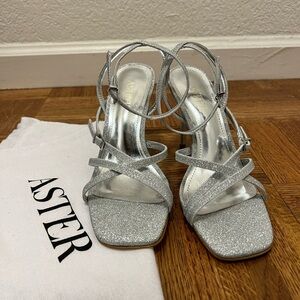 NWOB Aster Azores Strappy Glitter Sandals